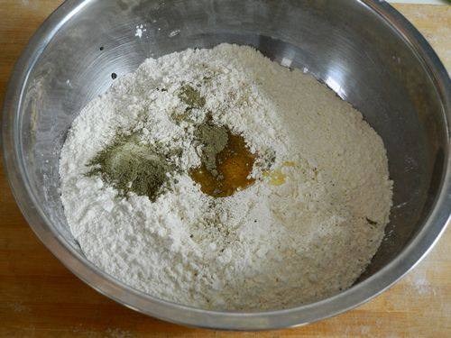 茶香三鲜小笼包步骤8