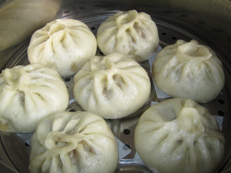 芹菜大肉包步骤8