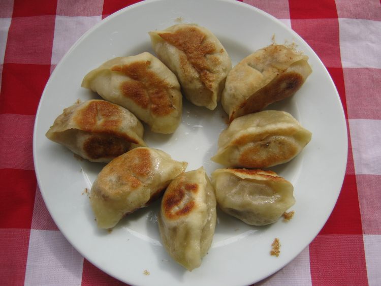 芹菜大肉包步骤10