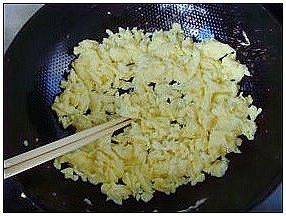 韭菜鸡蛋粉条包步骤7