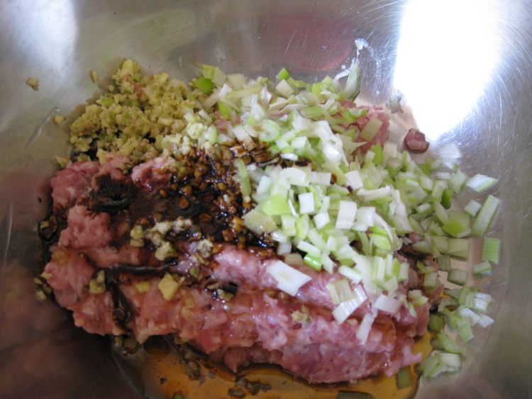 野菜肉馅包子步骤2