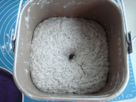 黑豆渣紫薯包步骤2