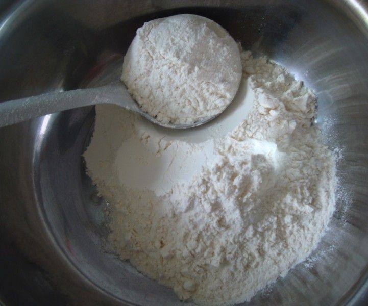 牛肉莲花白包子步骤1