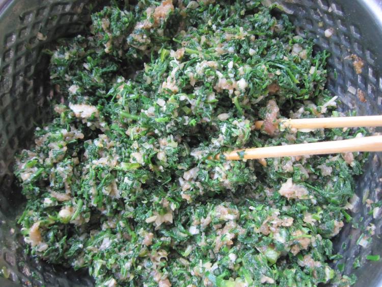 猪肉荠菜馅大包子步骤5