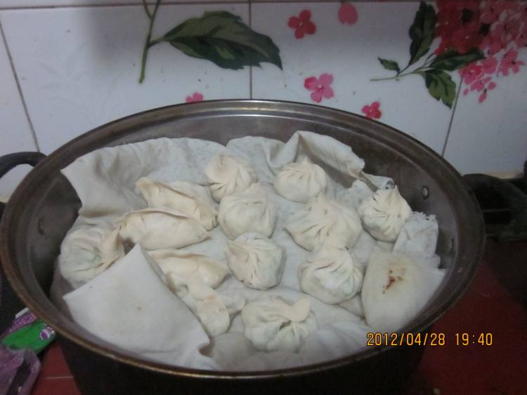 蒜薹香椿鱼蒸包步骤11