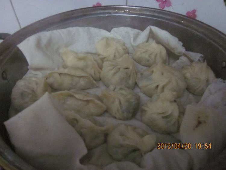 蒜薹香椿鱼蒸包步骤12