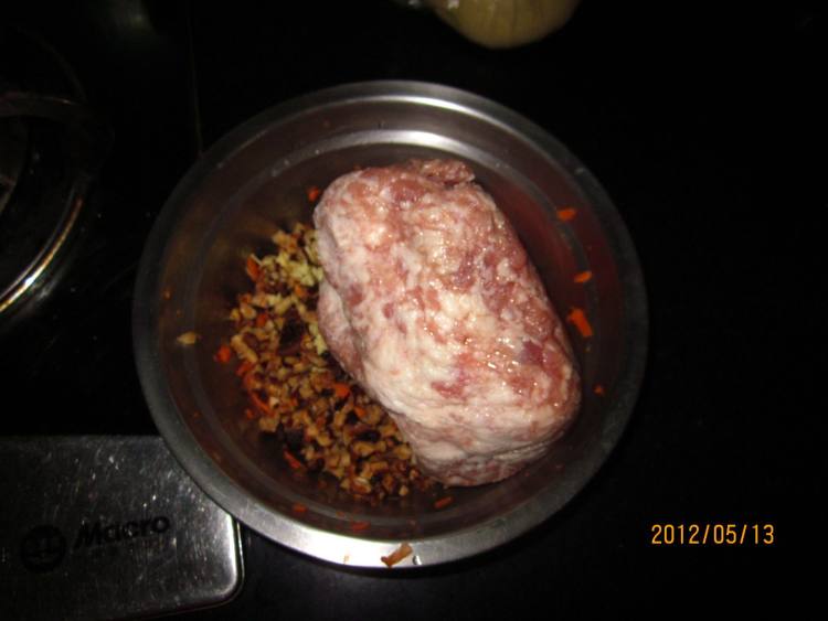 冬菇胡罗卜猪肉包步骤5