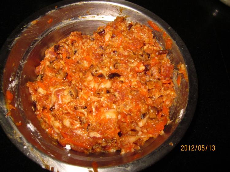 冬菇胡罗卜猪肉包步骤7