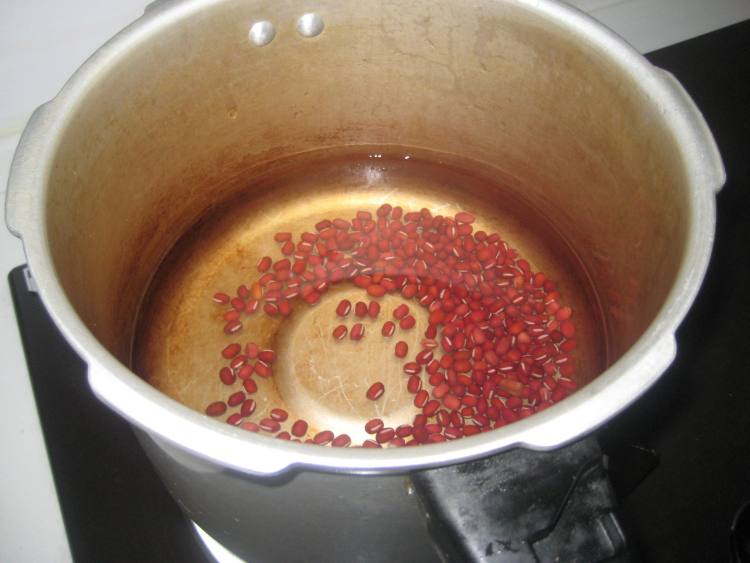 蜜豆大包子步骤6