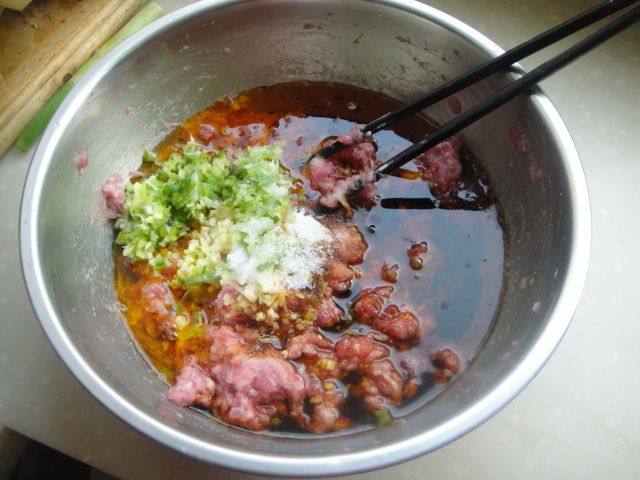 猪肉野菜馅包子步骤5