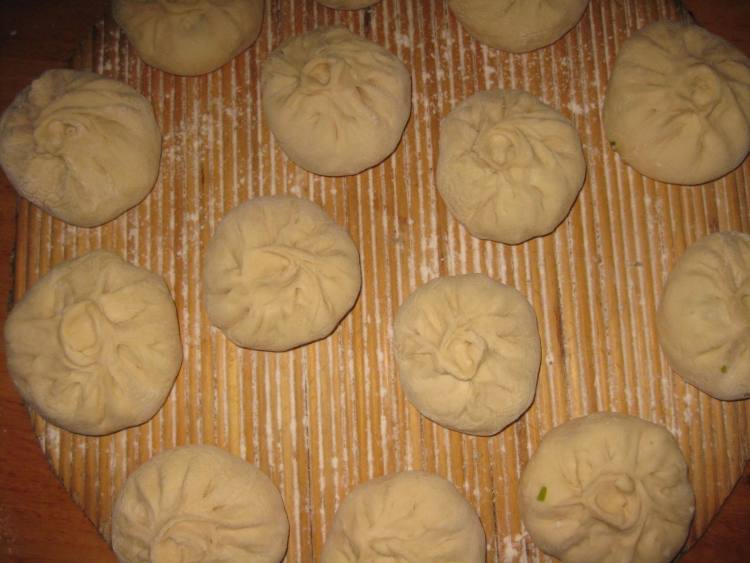 蒜苔肉末包子步骤9