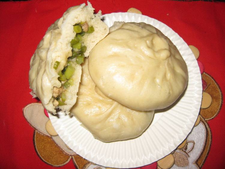 蒜苔肉末包子步骤11