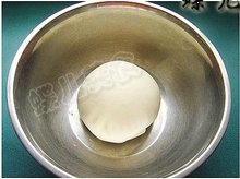黑木耳韭菜鸡蛋包子步骤3