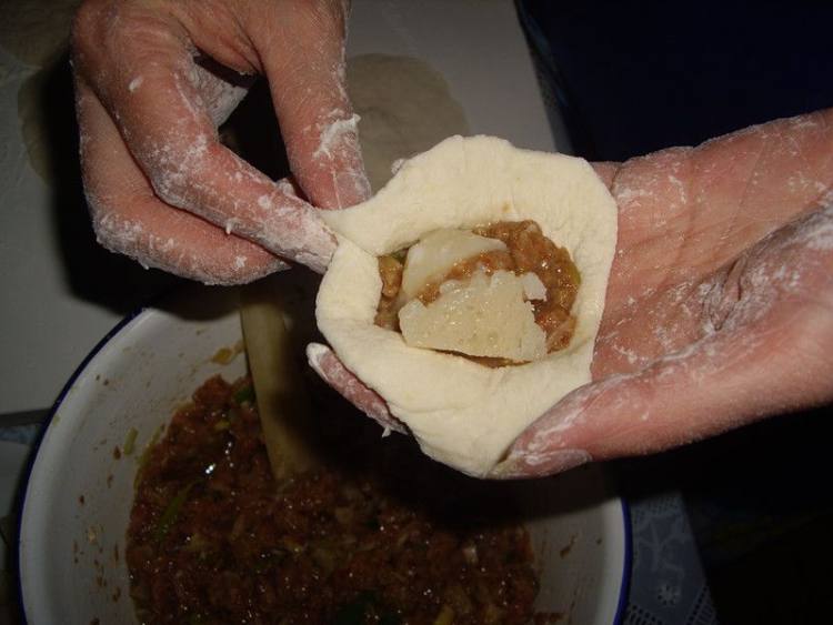 精肉鱼丸包子步骤12