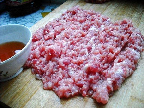 青萝卜肉馅麦穗包子步骤3