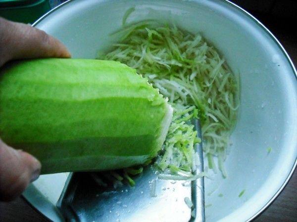 青萝卜肉馅麦穗包子步骤5