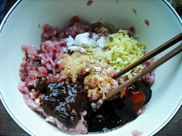 青萝卜肉馅麦穗包子步骤7