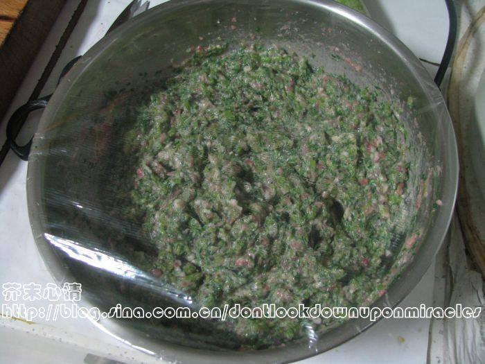 茼蒿猪肉灌汤包步骤3