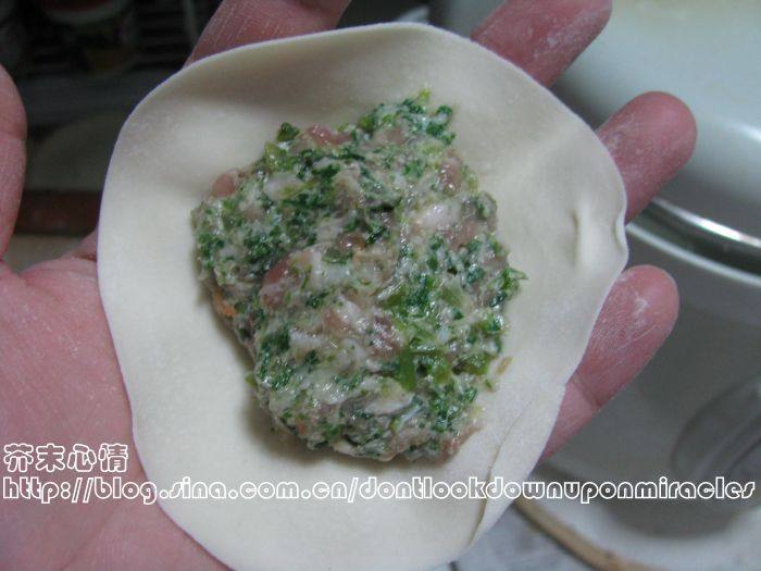 茼蒿猪肉灌汤包步骤7
