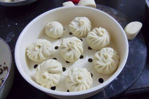 茶树菇扣肉包步骤7