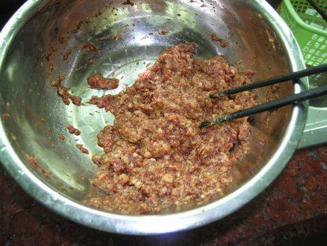 鲜虾青椒肉包步骤1