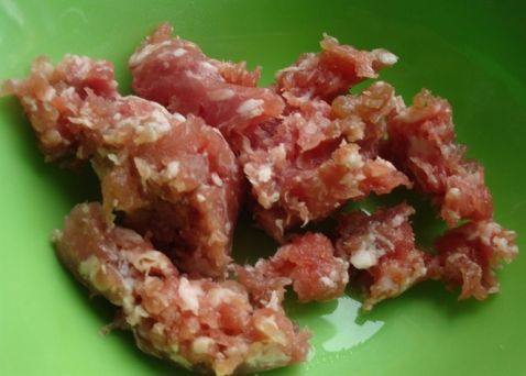 菠菜肉包步骤5
