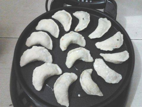 木耳烫面煎包步骤10