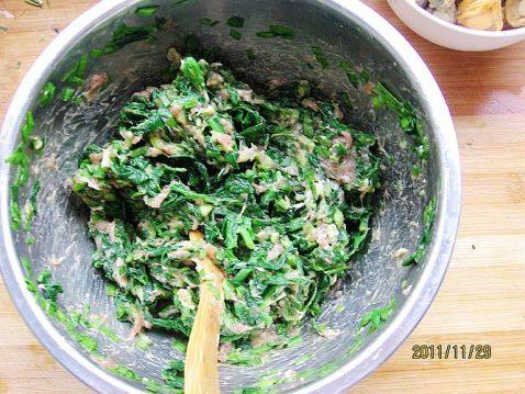菠菜贝丁鲜肉生煎包步骤4