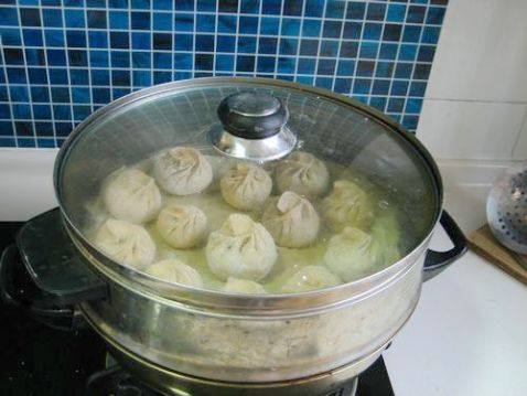 萝卜虾仁小笼包步骤16