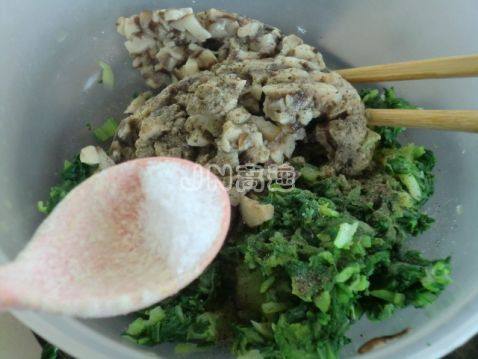 水晶香菇青菜包步骤5