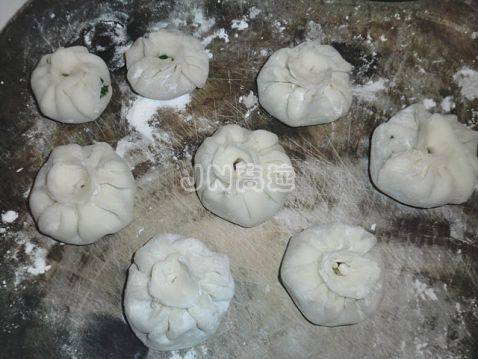 水晶香菇青菜包步骤11