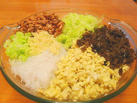 西葫芦鸡蛋素包子步骤5