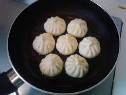 茄子鲜肉水煎包步骤8