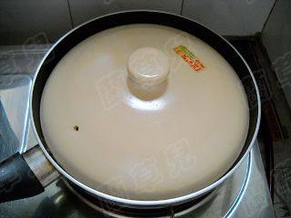 腊味茄肉水煎包步骤16