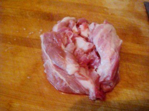 猪肉槐花大包子步骤1