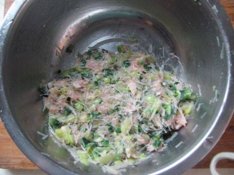 青菜粉丝肉包步骤5