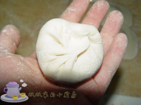 小兔子豆沙包步骤6