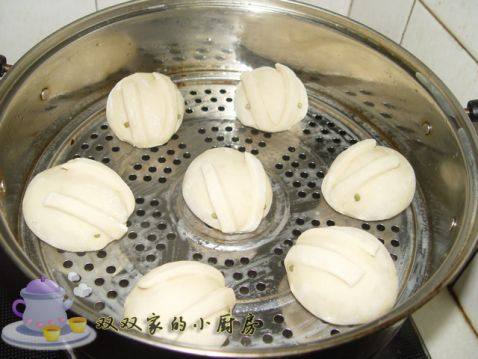 小兔子豆沙包步骤10