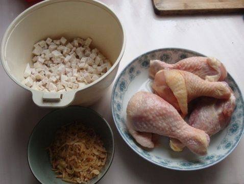 香芋鸡肉虾仁包步骤2
