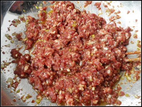 牛肉豇豆馅包子步骤2