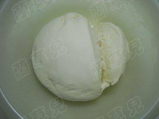 香辣肉肠卷步骤3