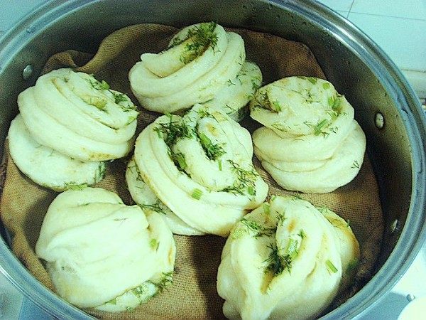 纯碱茴香奶清花卷-首步骤15