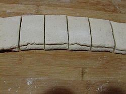 豆渣麻辣花卷步骤7