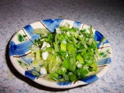 葱香火腿小花卷步骤5
