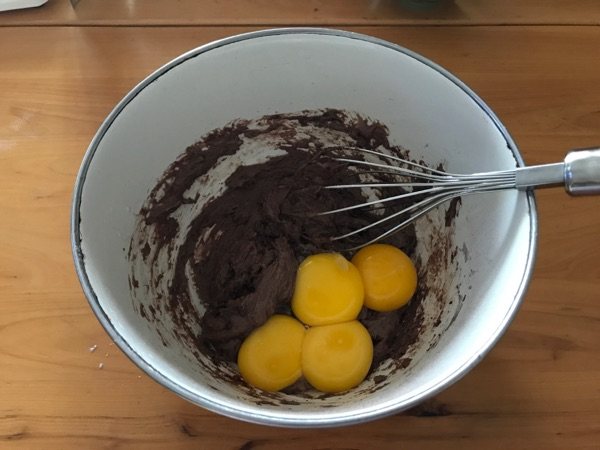 奥利奥咸奶油盒子蛋糕步骤5