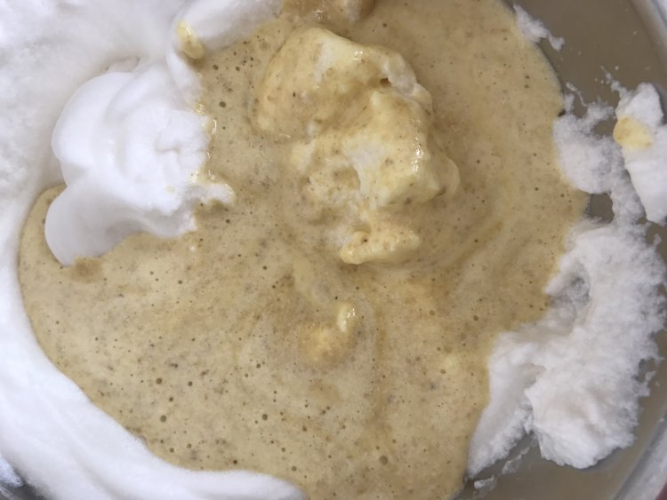 黄金胚芽戚风蛋糕步骤9