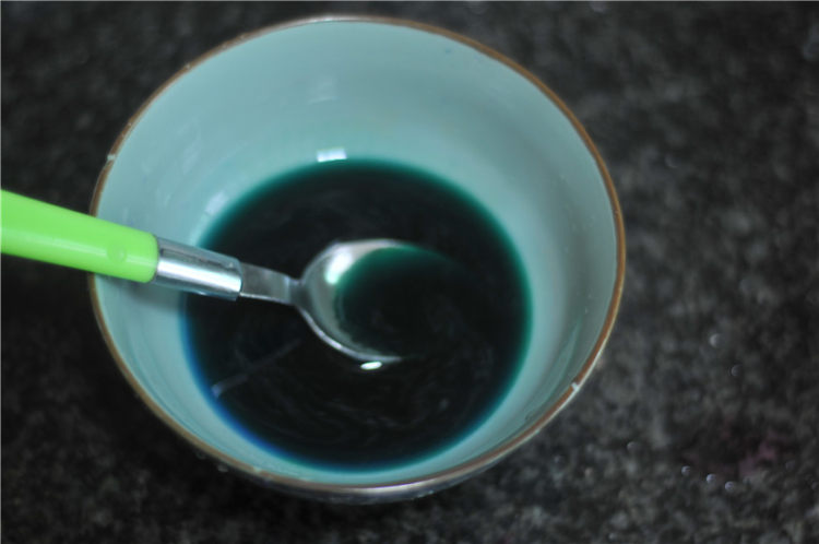 菜汁旋涡蛋糕步骤6