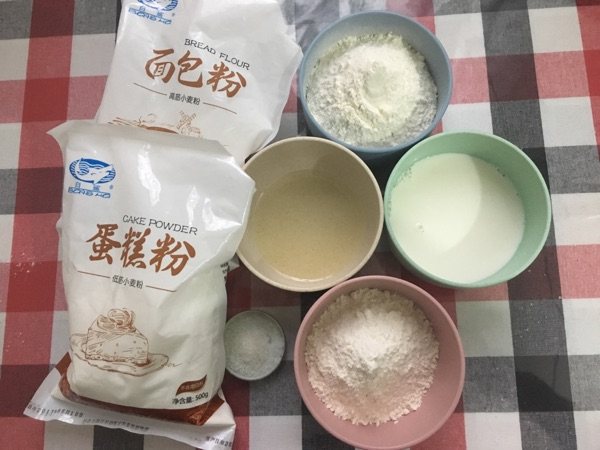 披萨蛋糕步骤1