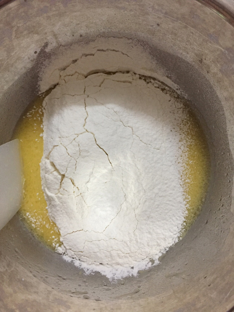 拔丝蛋糕步骤2