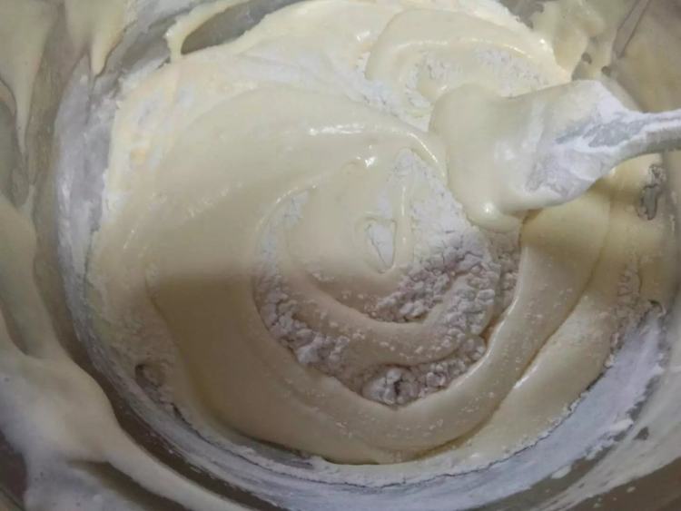可爱奶牛蛋糕杯步骤6